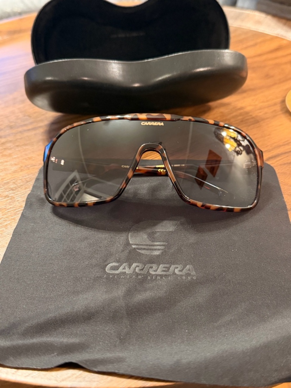 Carrera 1046/S Shield Sunglasses Tortoiseshell – Unisex w/ Case